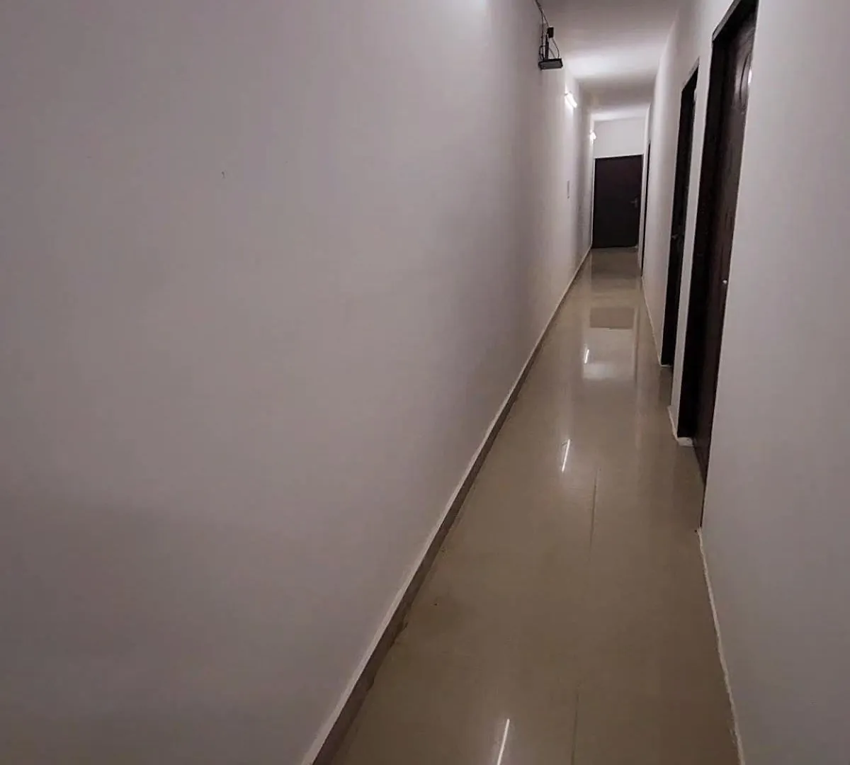 The Kashi Palace Inn ,Varanasi ! Fully-Air-Conditioned Hotel At Prime Location With Parking Availability, Near Kashi Vishwanath Temple, And Ganga Ghat Varanasi