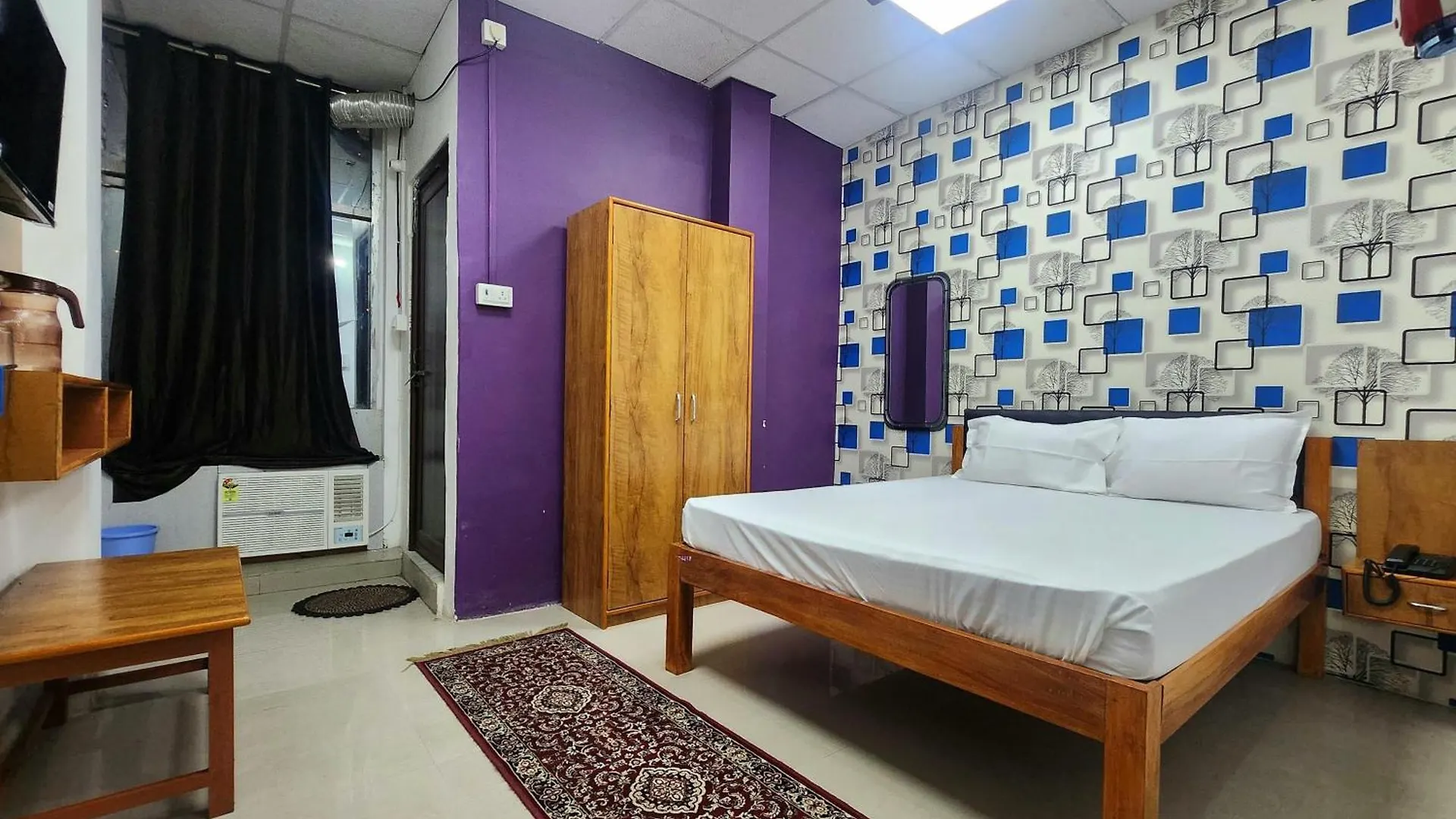 The Kashi Palace Inn ,Varanasi ! Fully-Air-Conditioned Hotel At Prime Location With Parking Availability, Near Kashi Vishwanath Temple, And Ganga Ghat